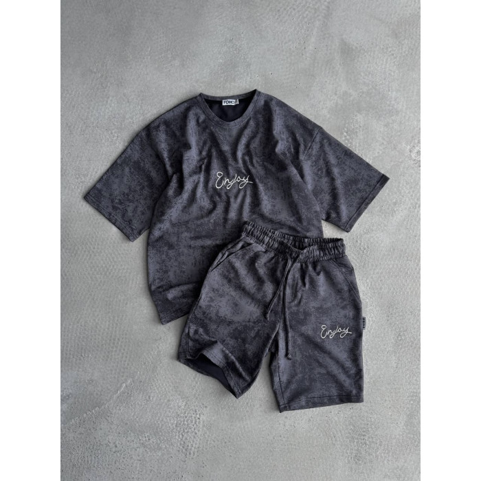 Oversize костюм з вишивкою