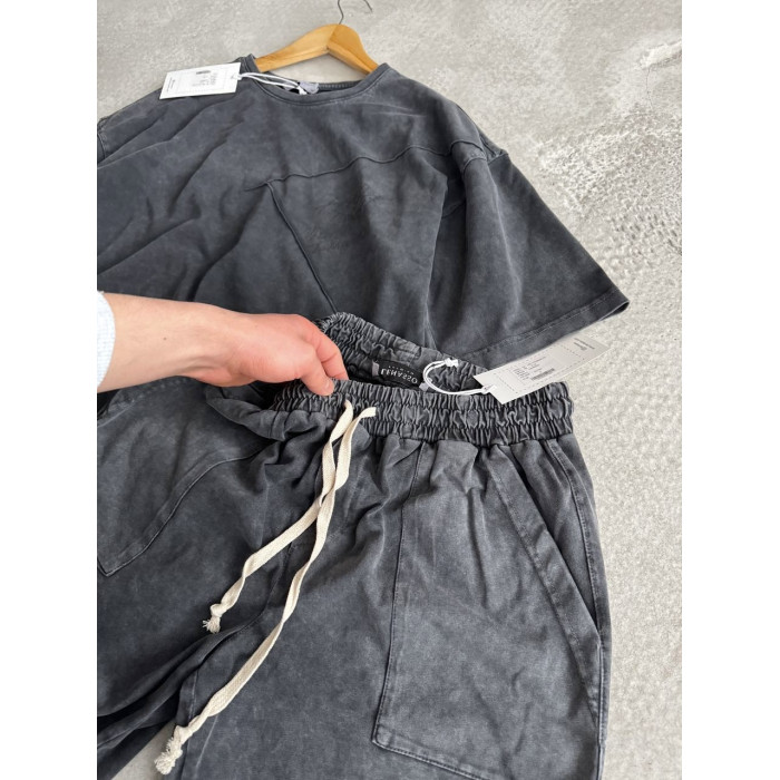 Літній oversize костюм з принтом