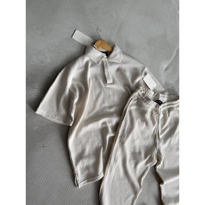 Oversize костюм з фактурної тканини