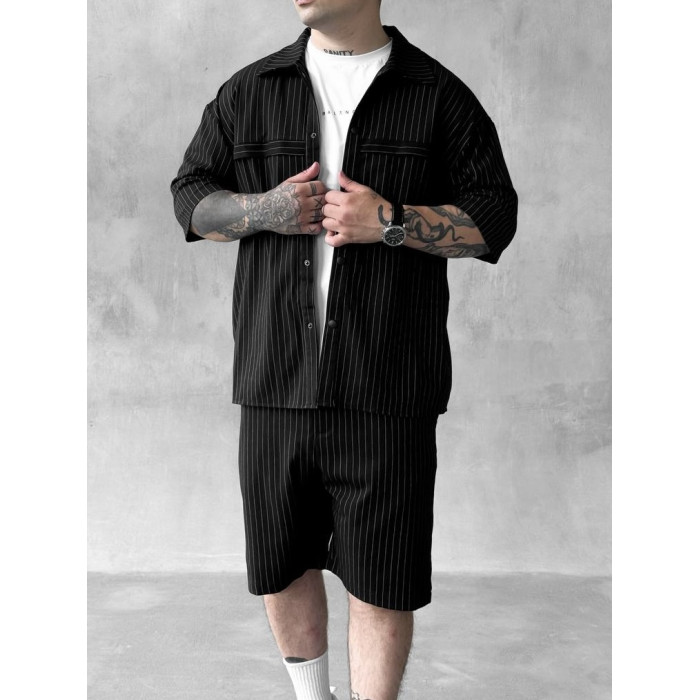 Літній oversize костюм у смужку