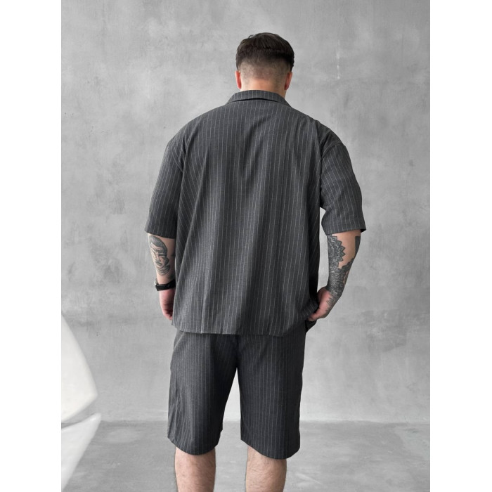 Літній oversize костюм у смужку