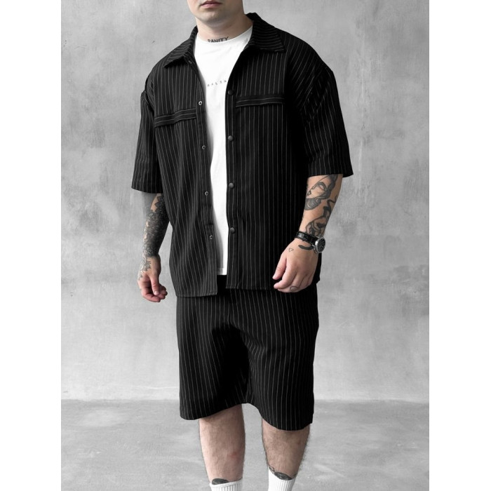 Літній oversize костюм у смужку