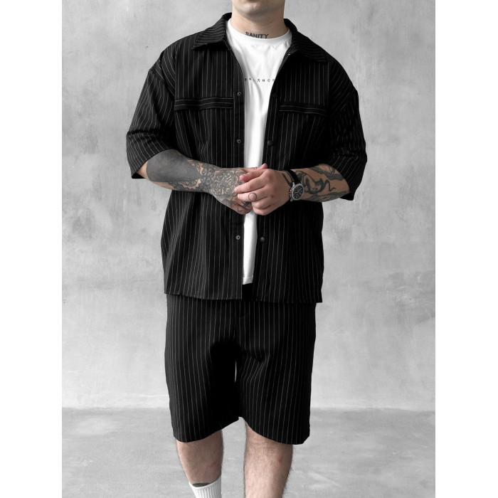 Літній oversize костюм у смужку