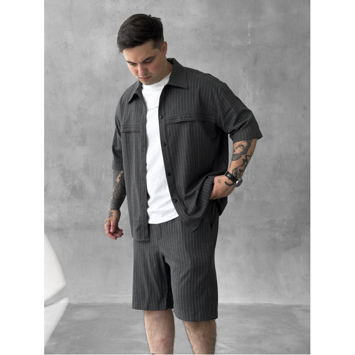 Літній oversize костюм у смужку