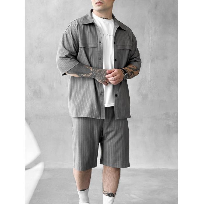 Літній oversize костюм у смужку
