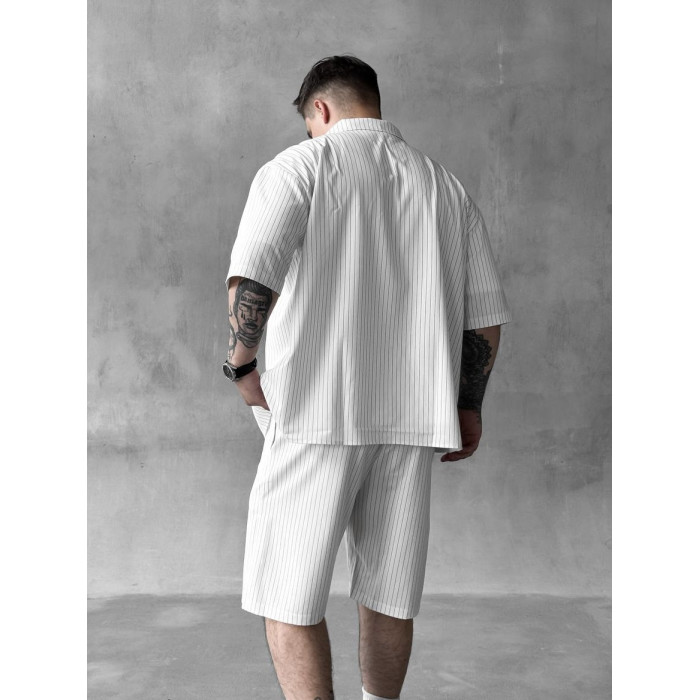 Літній oversize костюм у смужку