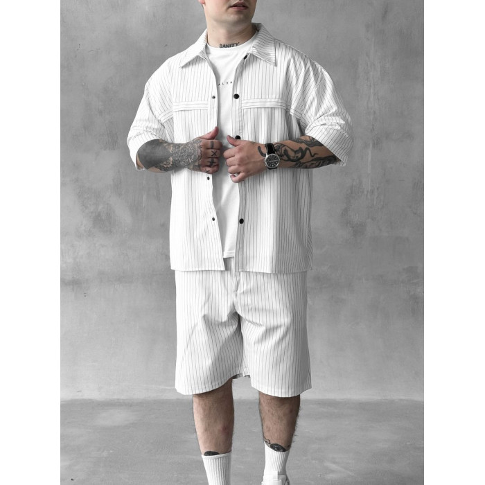 Літній oversize костюм у смужку
