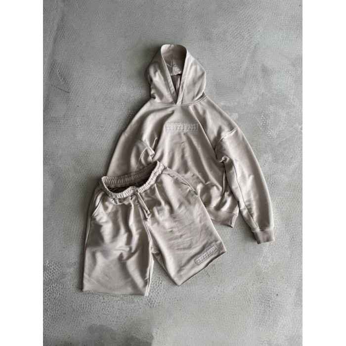 Oversize костюм з вишивкою
