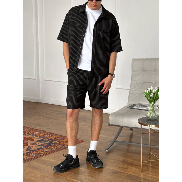 Літній oversize костюм у смужку