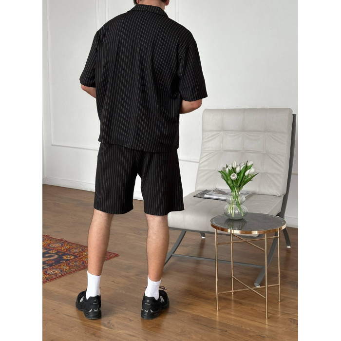 Літній oversize костюм у смужку