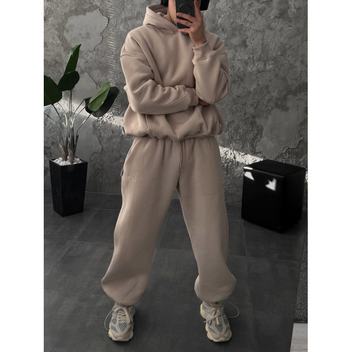 Oversize костюм з вишивкою