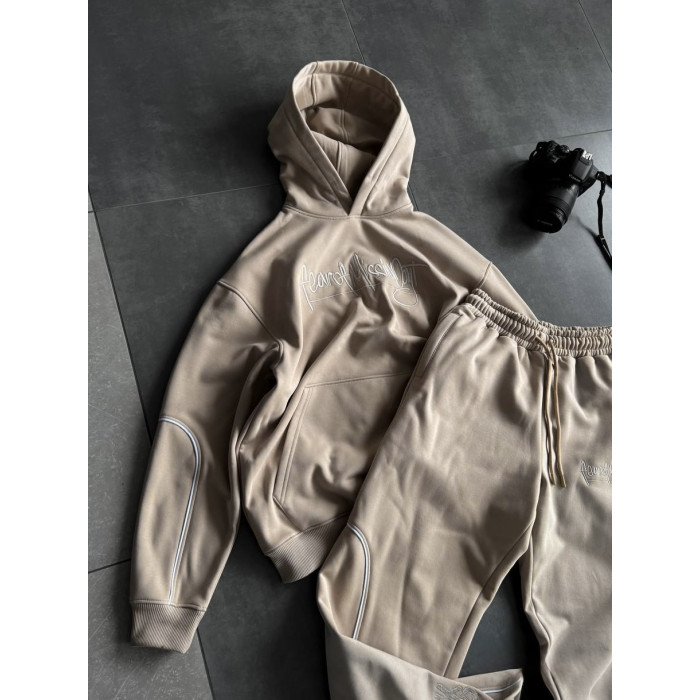 Oversize костюм з вишивкою