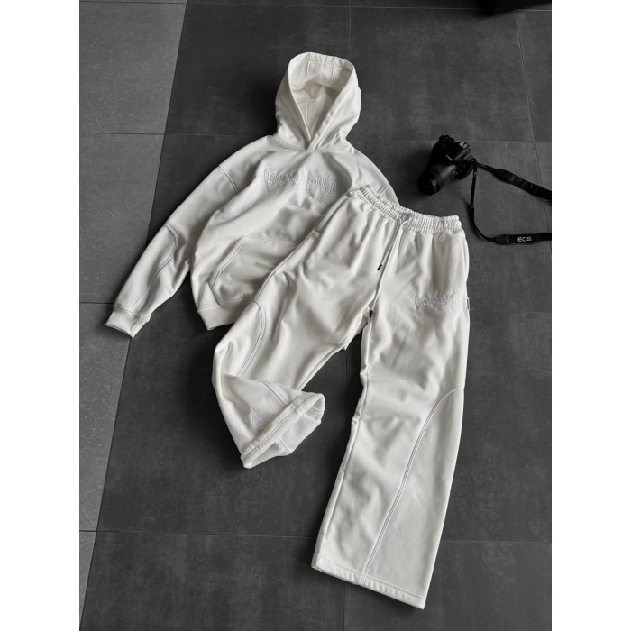 Oversize костюм з вишивкою