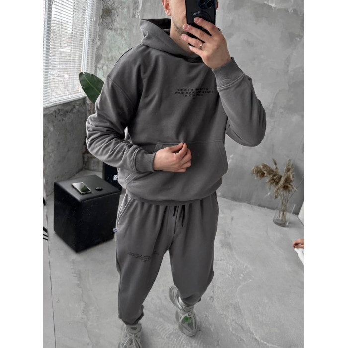 Спортивний костюм з надписом