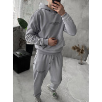 Спортивний костюм з надписом