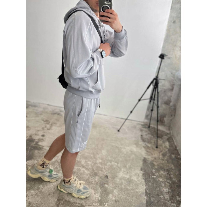 Oversize костюм з принтом