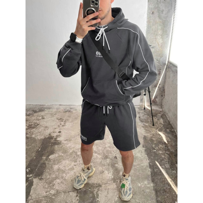 Oversize костюм з принтом