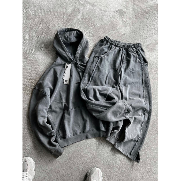 Oversize костюм з акцентними швами