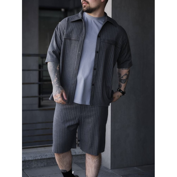 Літній oversize костюм у смужку