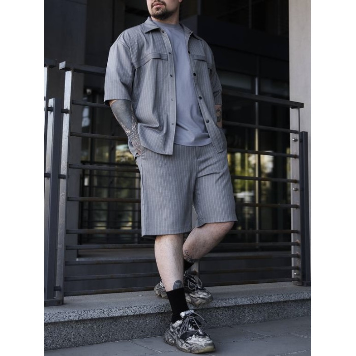 Літній oversize костюм у смужку