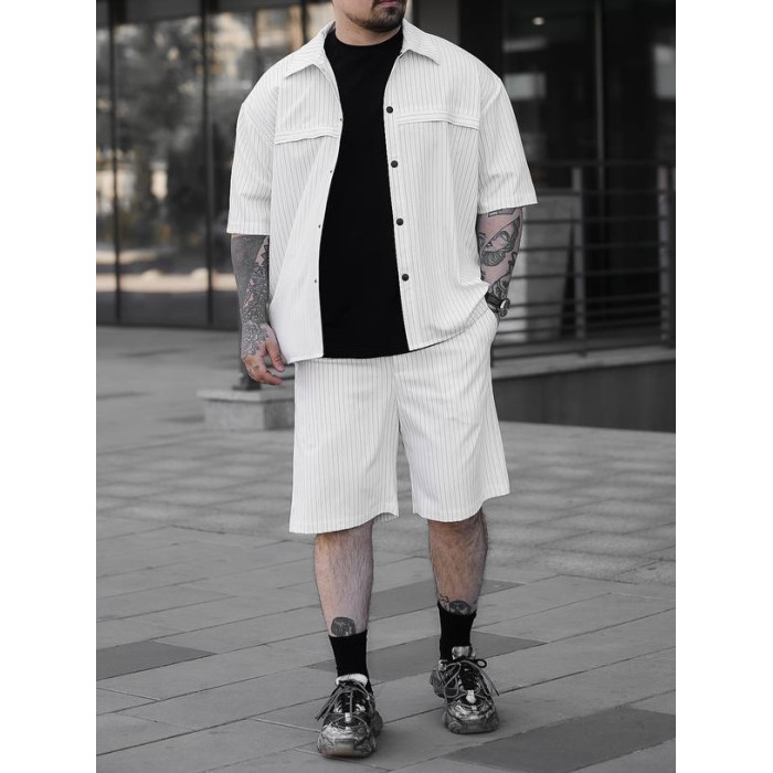 Літній oversize костюм у смужку