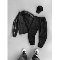 Спортивний костюм з акцентними смужками