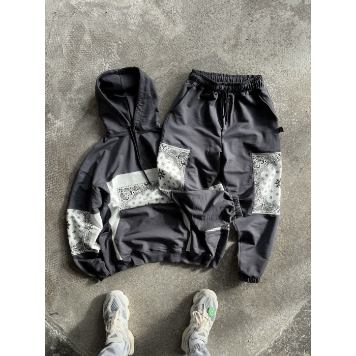 Oversize костюм з принтом