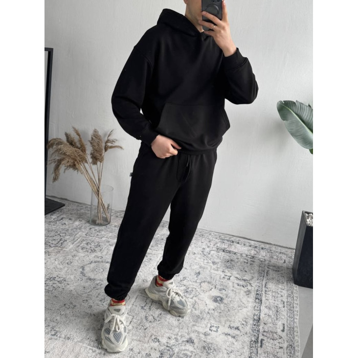 Базовий oversize костюм