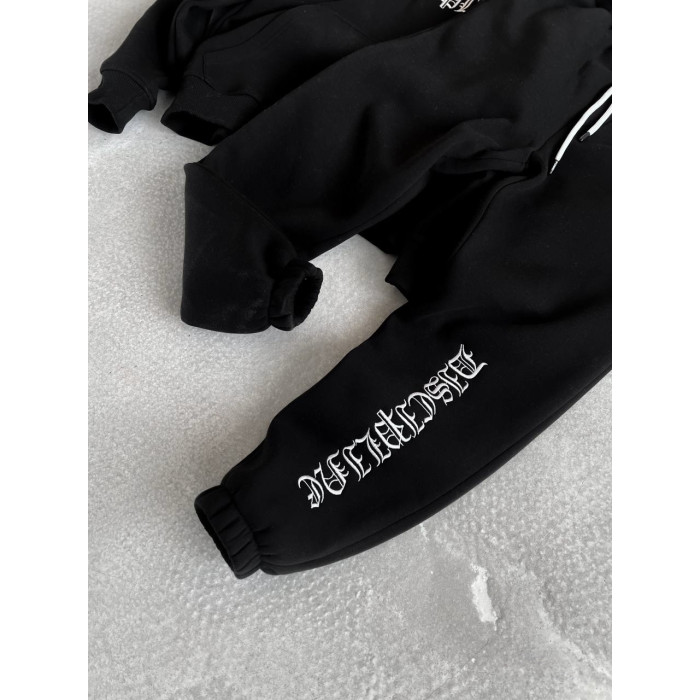 Oversize костюм з вишивкою