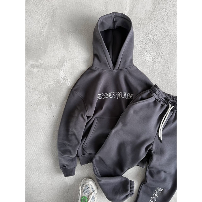 Oversize костюм з вишивкою