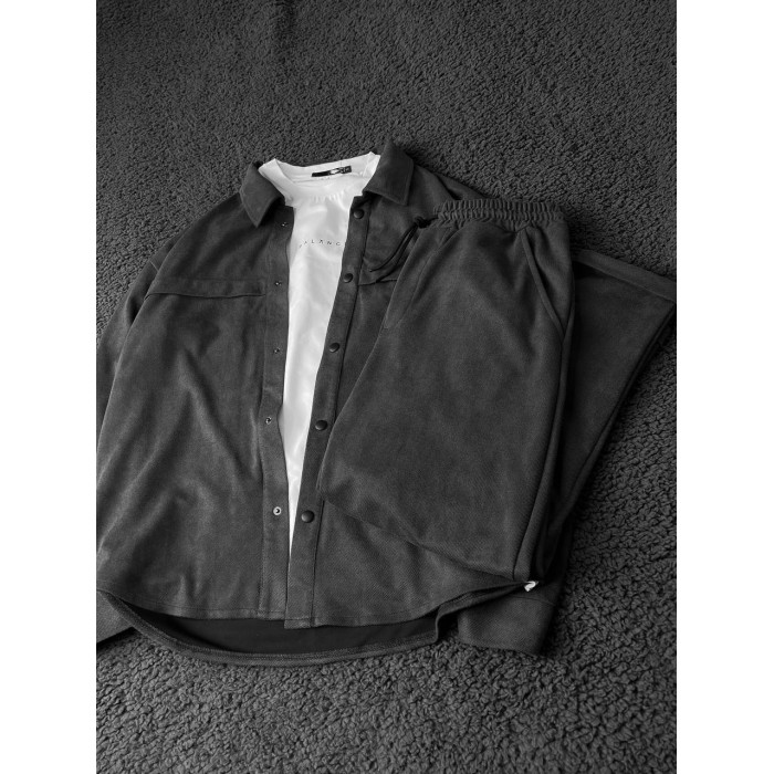 Замшевий oversize костюм