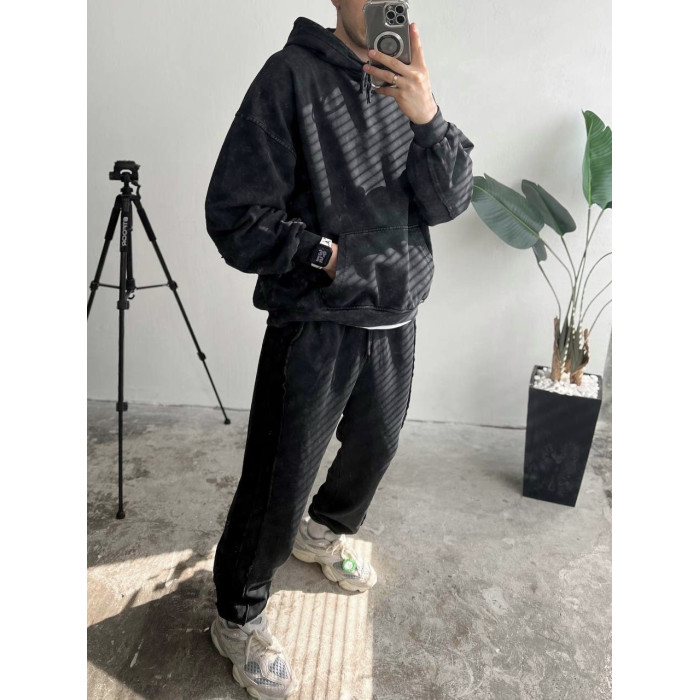 Oversize костюм з ефектом tie-dye