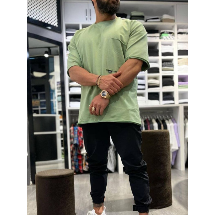 Oversize футболка з кишенею