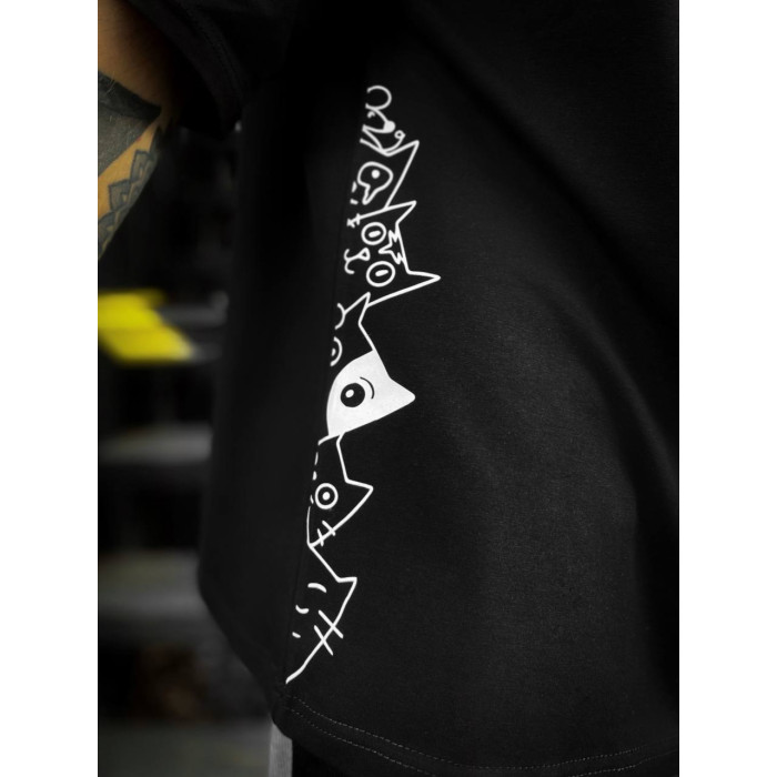 Oversize футболка з принтом
