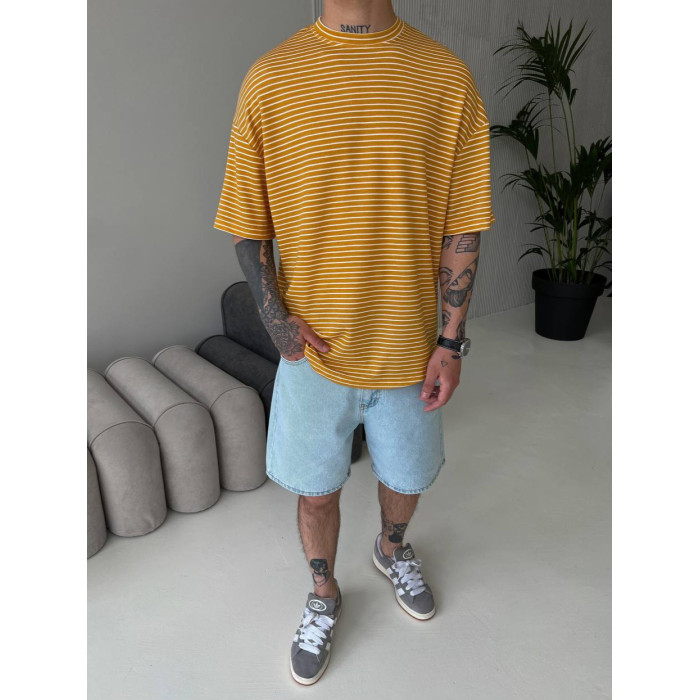 Oversize футболка у смужку