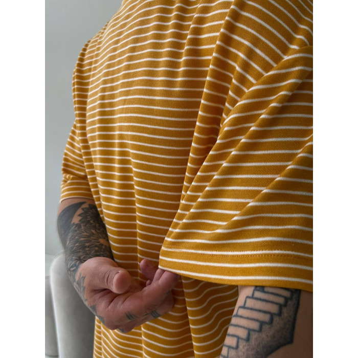 Oversize футболка у смужку