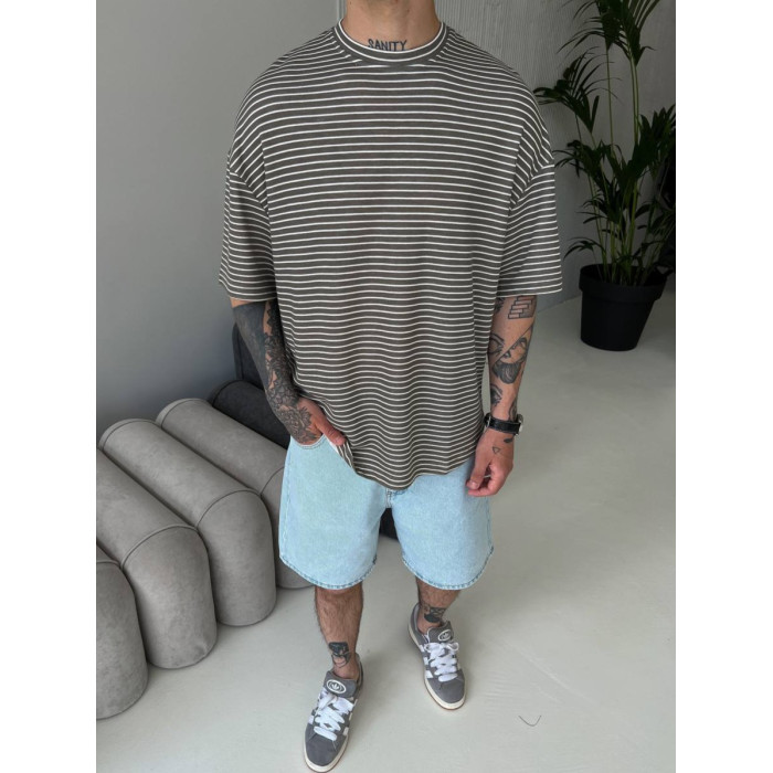 Oversize футболка у смужку