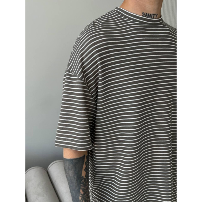 Oversize футболка у смужку