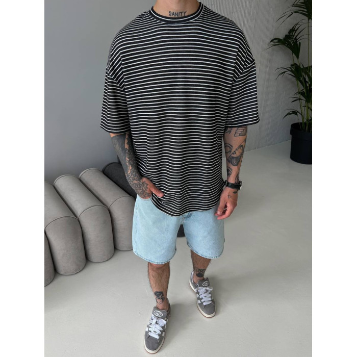 Oversize футболка у смужку