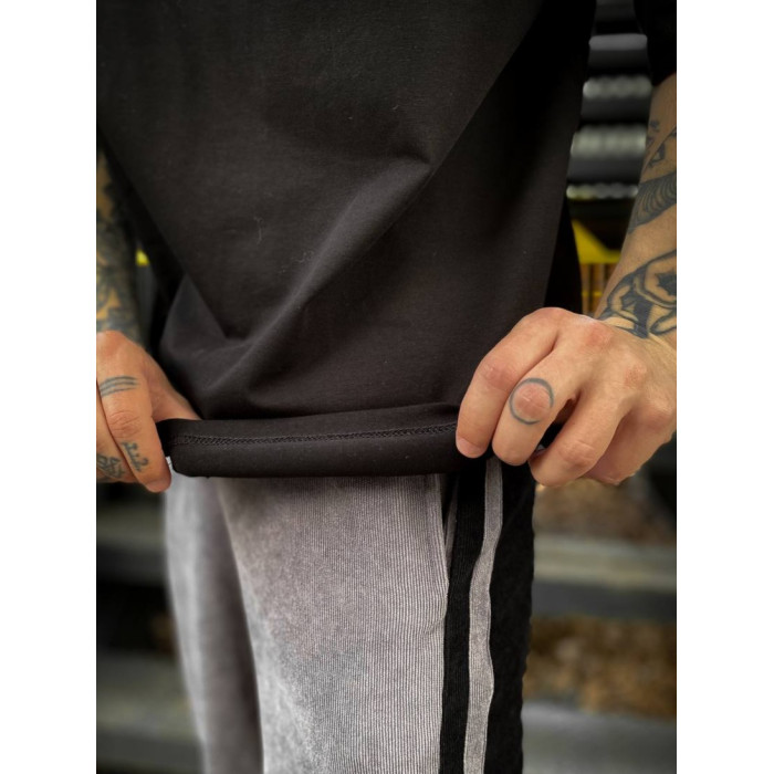 Oversize футболка з принтом