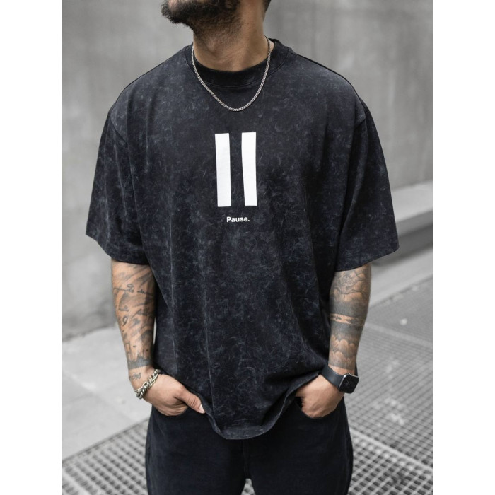 Oversize футболка з мінімалістичним принтом