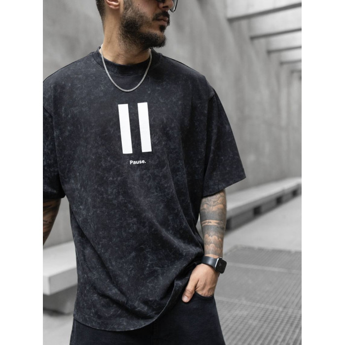 Oversize футболка з мінімалістичним принтом