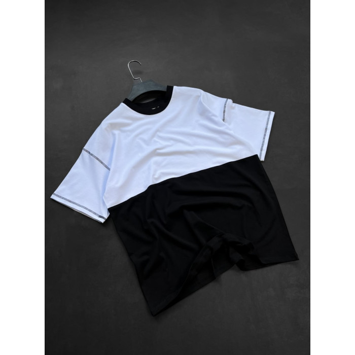 Oversize футболка з акцентними швами