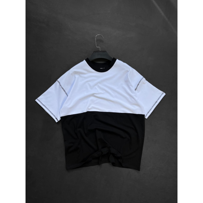 Oversize футболка з акцентними швами