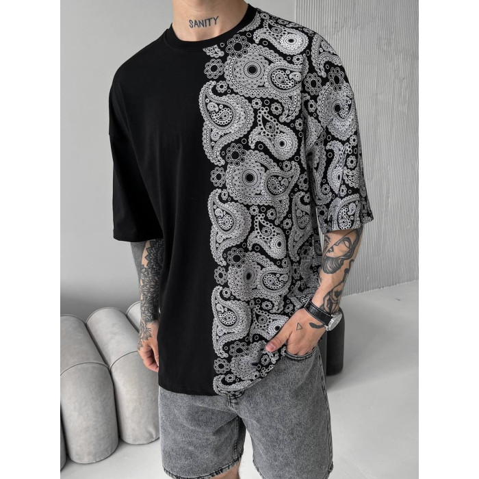 Oversize футболка з принтом