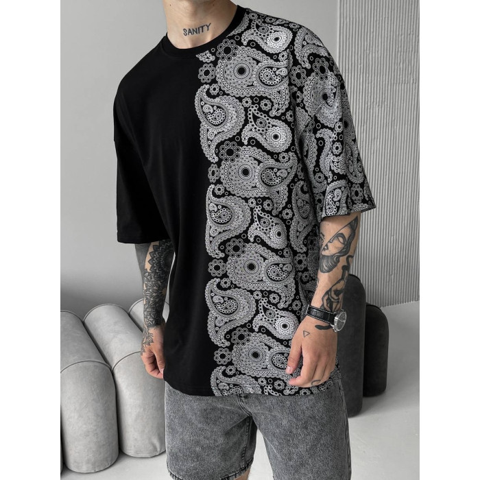 Oversize футболка з принтом