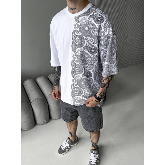 Oversize футболка з принтом