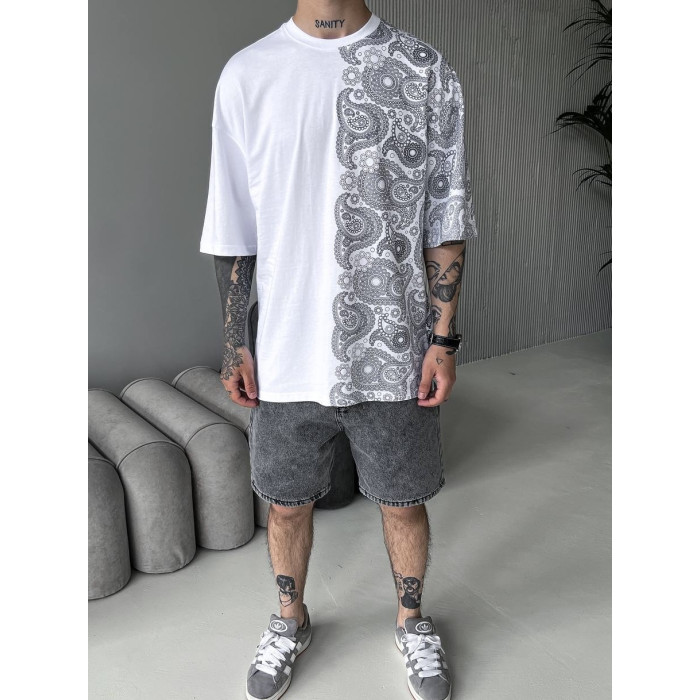 Oversize футболка з принтом