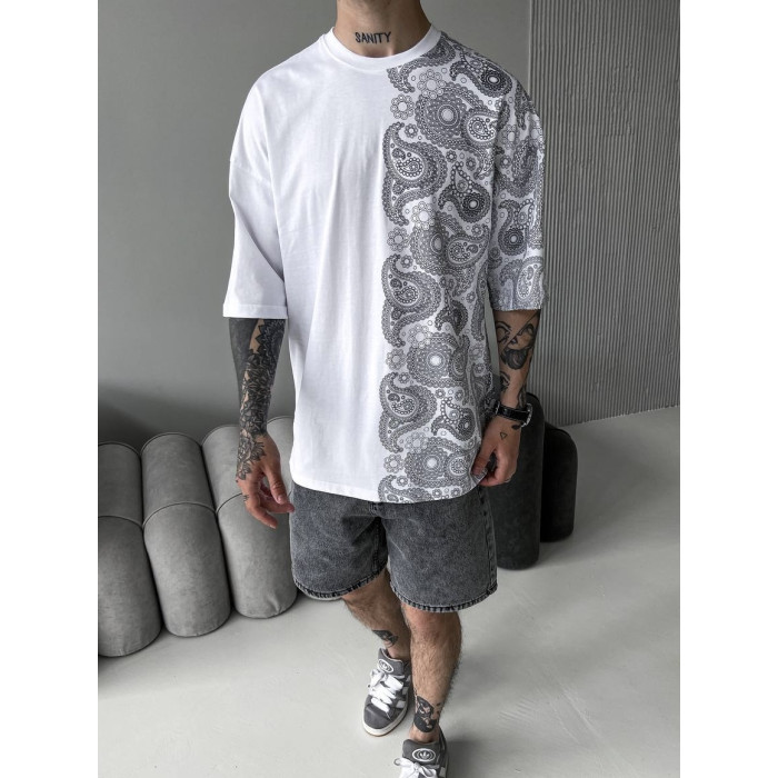 Oversize футболка з принтом