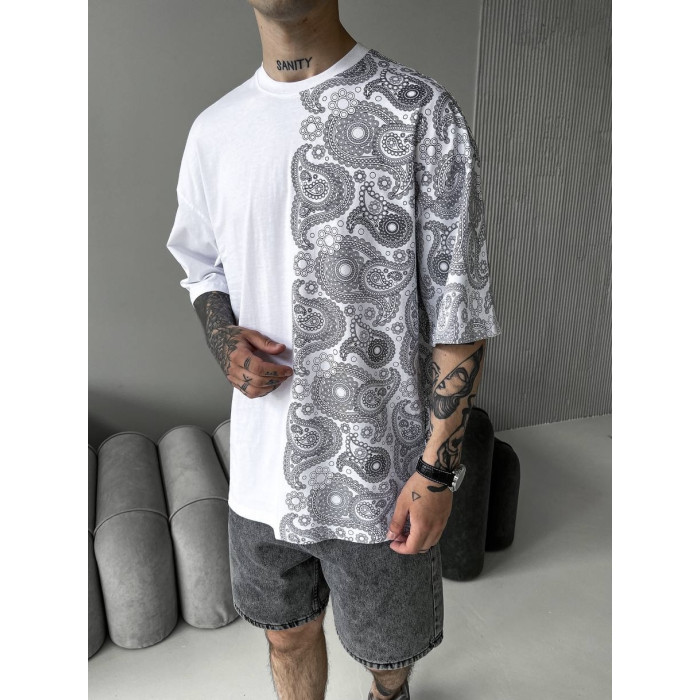 Oversize футболка з принтом